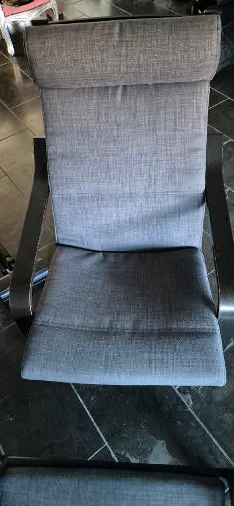 Ikea Poang stoel met poef, Huis en Inrichting, Fauteuils, Ophalen of Verzenden, 75 tot 100 cm, 50 tot 75 cm