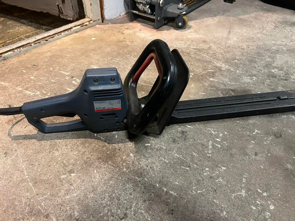 Peugeot elektrische heggenschaar 330W 400mm, Ophalen of Verzenden, Gebruikt, Elektrisch