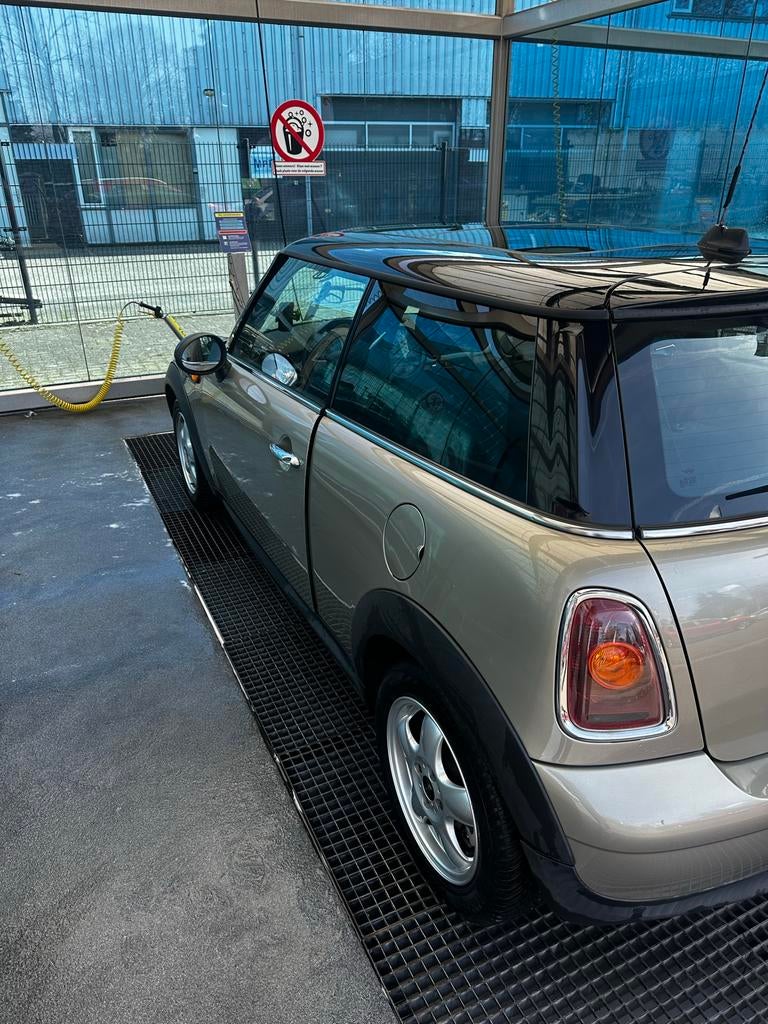 Mini 1.6 16V 88KW Cooper AUT 2008 Grijs, Auto's, Mini, Particulier, Benzine, D, Hatchback, Automaat, Origineel Nederlands, Zilver of Grijs