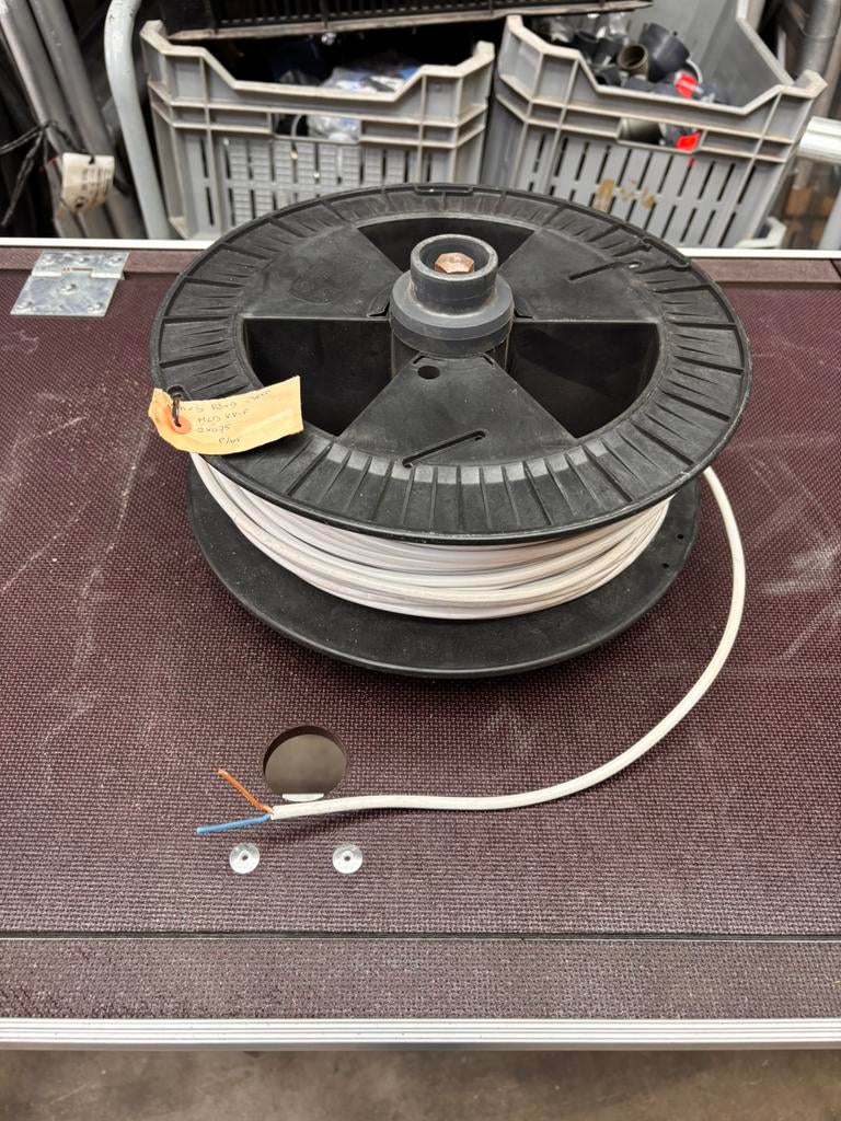 Haspel met 2 aderige elektrakabel 2x 0.75, Ophalen, Nieuw, Kabel of Snoer