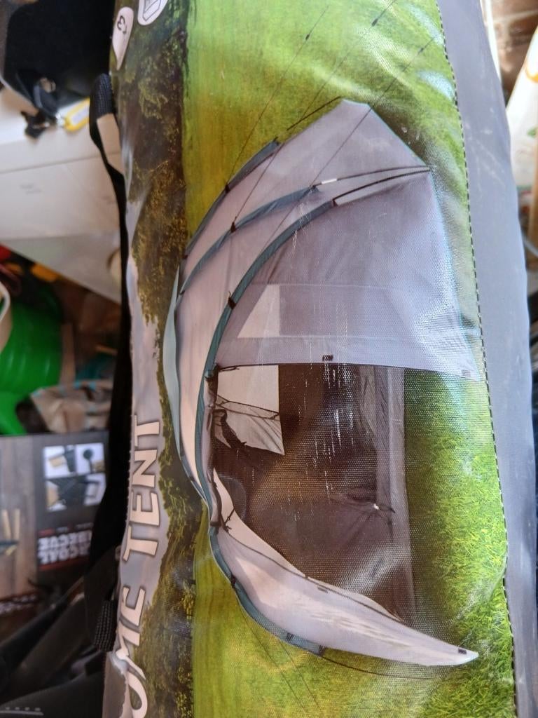 3-persoons tent met 2 eenpersoons luchtbedden, Ophalen of Verzenden