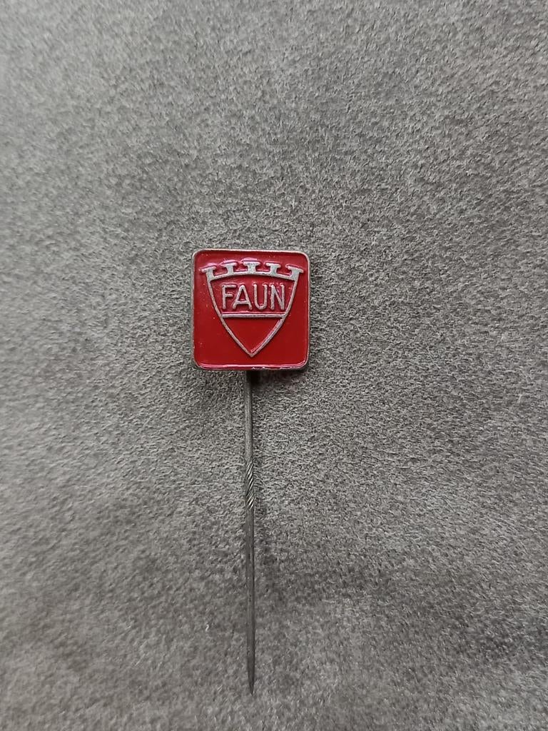 Speldje Faun, Ophalen of Verzenden, Gebruikt