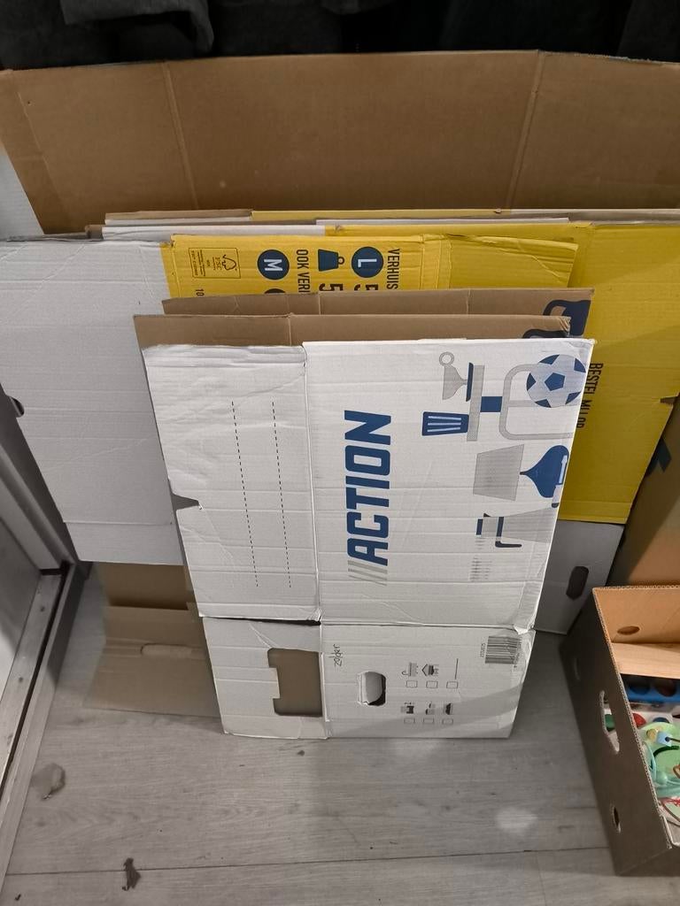 10 verhuisdozen, Doe-het-zelf en Verbouw, Kratten en Dozen, Ophalen, 50 tot 75 cm, Minder dan 40 cm, 35 tot 50 cm