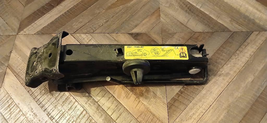 Krik Ford Fiesta futura 1.6 (bouwjaar 2007), Ophalen, Gebruikt, Manueel, Garagekrik