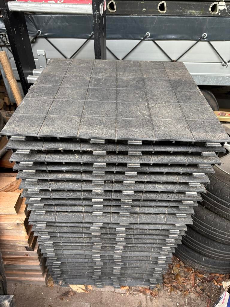 Isabella Floor tenttegels, Ophalen, Gebruikt