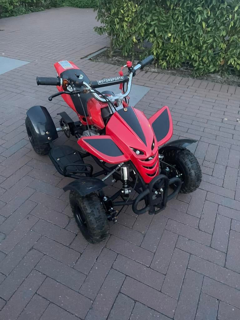 Quad 49 cc 2 takt !, Fietsen en Brommers, Minibikes, Midibikes en Pitbikes, Zo goed als nieuw, Overige typen, Ophalen of Verzenden