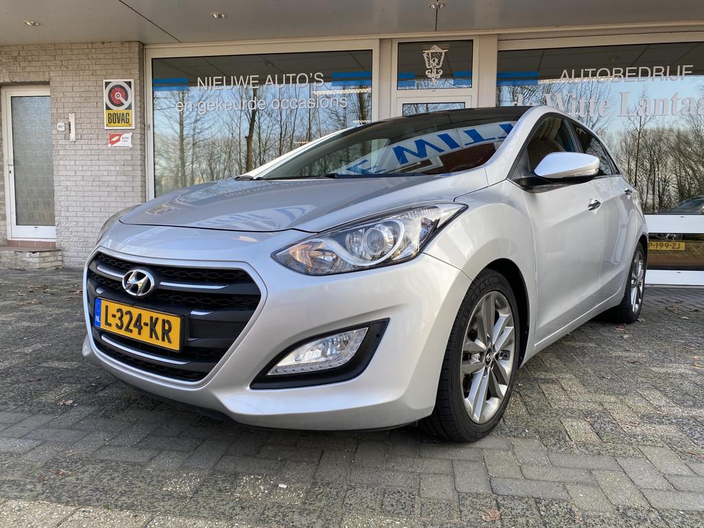 Hyundai i30 1.6 GDi Comfort Panoramadak/Keyless entry//Achte, 135 pk, Gebruikt, 4 cilinders, Bedrijf