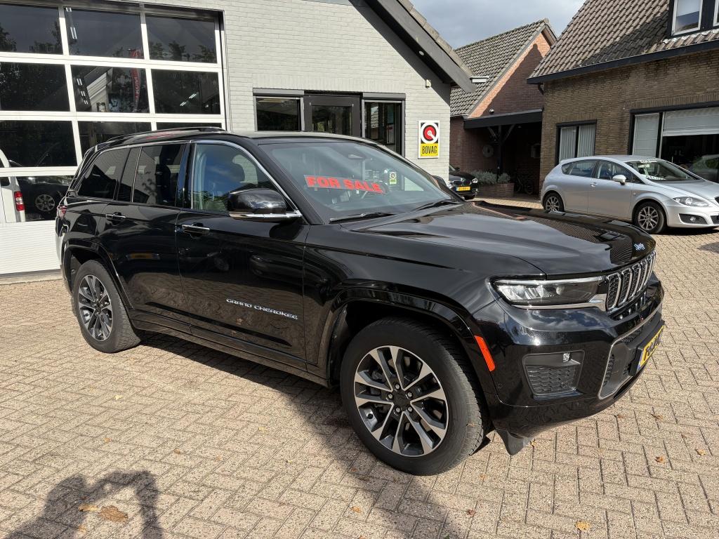 Jeep Grand Cherokee 2.0 Overland 4xe (bj 2023), Euro 6, 4 cilinders, Zwart, Vierwielaandrijving