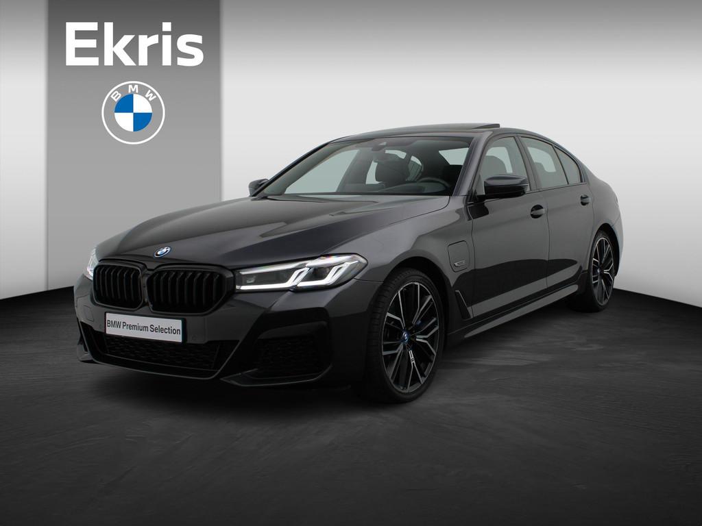 BMW 5 Serie Sedan 530e M Sportpakket | Comfortstoelen | Stuu, 4 cilinders, Plug-in hybride, Bedrijf, Hybride Elektrisch/Benzine