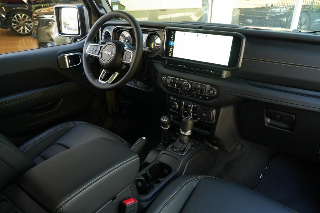 Jeep Wrangler Unlimited 4xe 380 Sahara I Nw. Model I 20 inch, Automaat, Zwart, 4 cilinders, 2248 kg