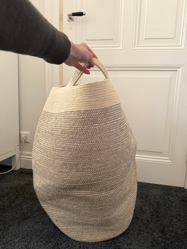 Nieuwe gevlochten wasmand, Ophalen, Nieuw, Minder dan 85 cm