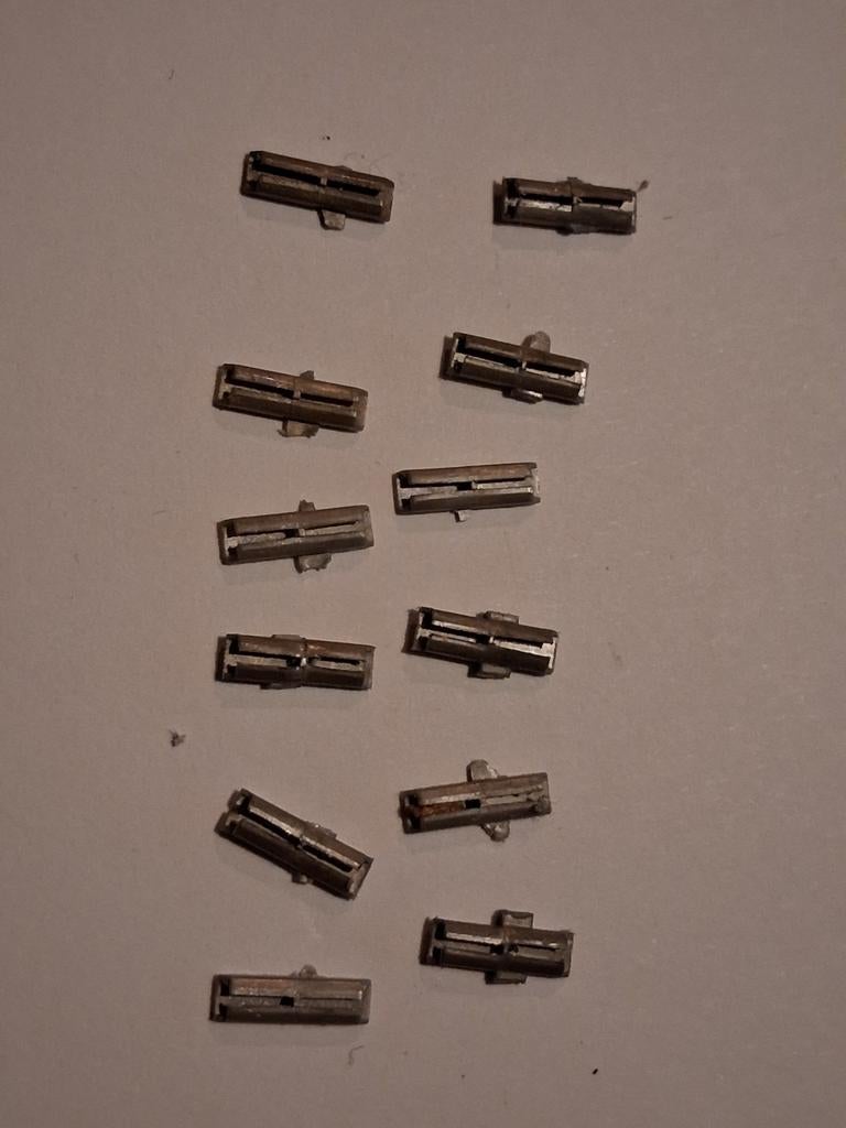 Set van 12 fleischmann isolerende railassen, Gelijkstroom, Fleischmann, Nieuw, Rails