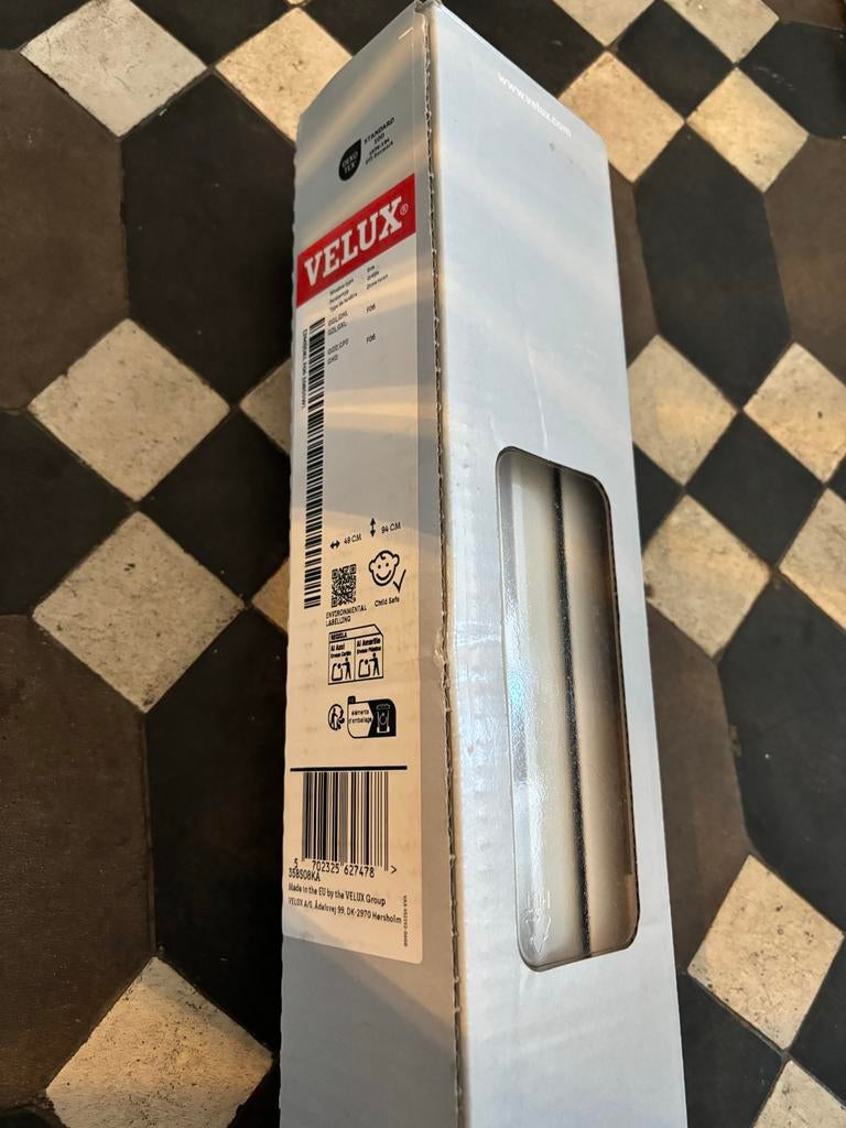 3x VELUX Verduisterend Rolgordijn F06 - Nieuw in doos, Minder dan 50 cm, Wit, Nieuw, Ophalen of Verzenden