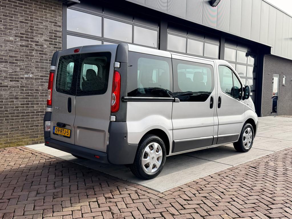 Renault Trafic Passenger 9P | 2.0 dCi T27 L1H1 Authentique, Euro 5, Stof, 8 stoelen, 1887 kg