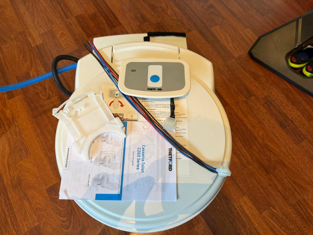 Cassette toilet Thetford C263S, Ophalen, Zo goed als nieuw