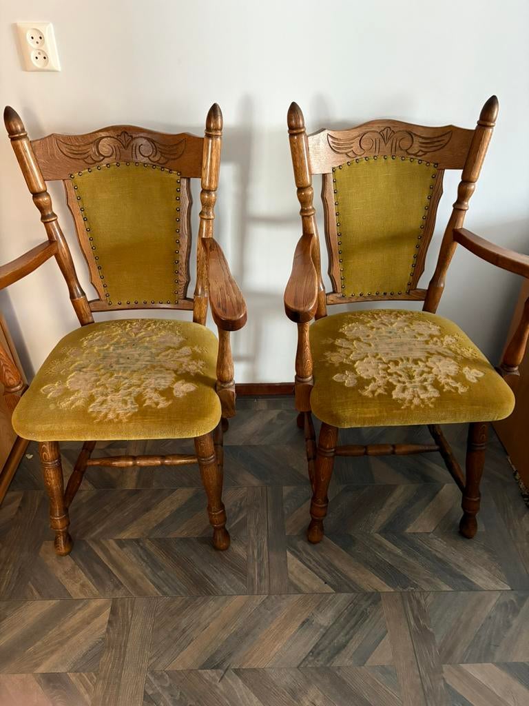 2 oude stoelen met leuning, Antiek en Kunst, Ophalen of Verzenden