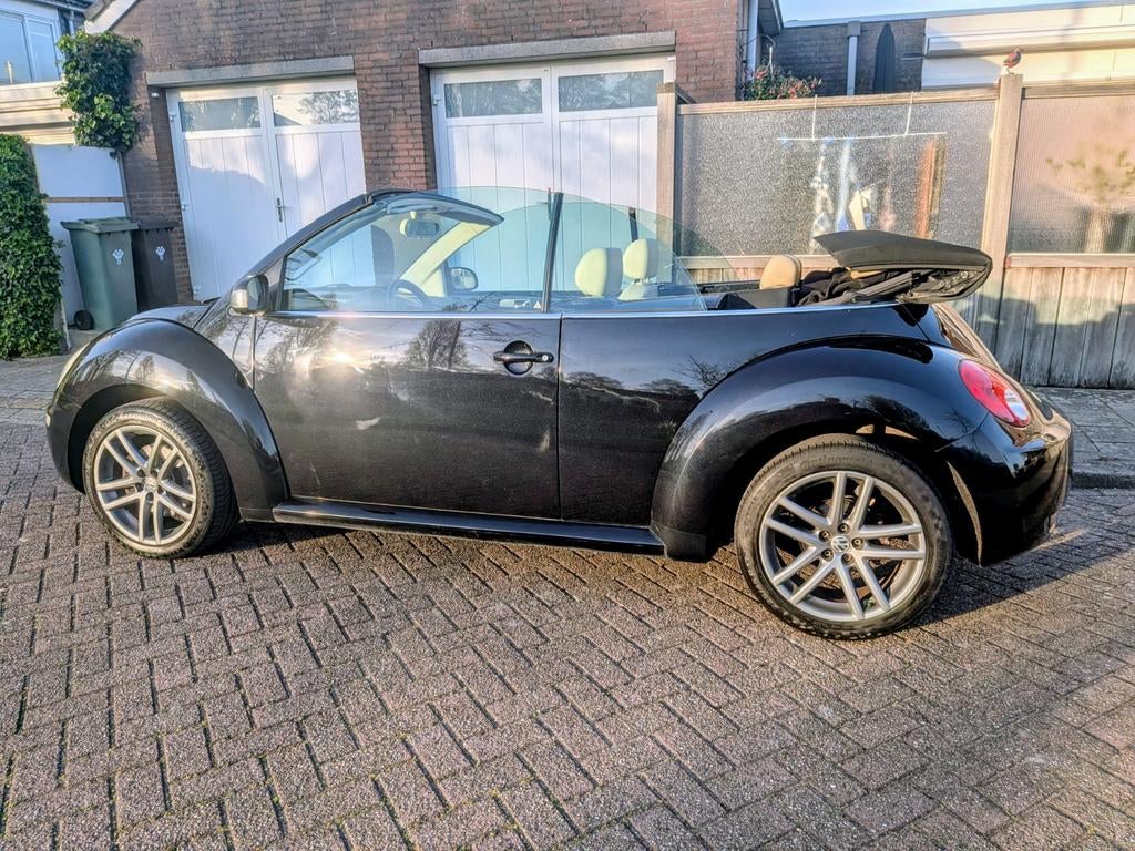 Volkswagen Beetle Turbo 1.8T 20v Cabriolet 2008 Zwart, Auto's, Voorwielaandrijving, 1363 kg, 4 cilinders, Cabriolet
