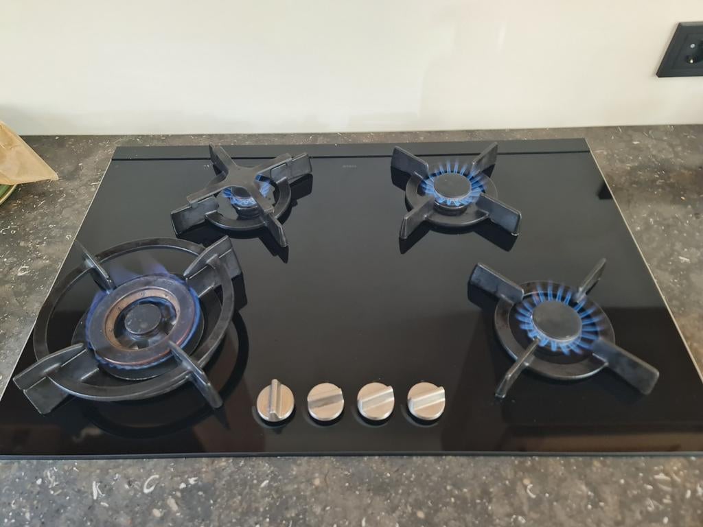 ATAG Gas-op-glas Kookplaat – 4-pits met Wokbrander, Ophalen, Gebruikt, 4 kookzones, Inbouw