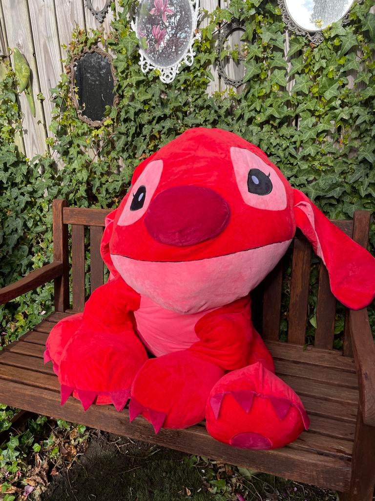 Mega grote rode Disney Stitch knuffel, Kinderen en Baby's, Speelgoed | Knuffels en Pluche, Disney, Overige typen, Ophalen of Verzenden