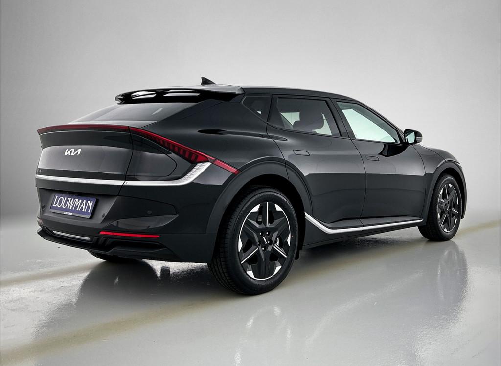 De prijs van deze KIA EV6 is op basis van een inruilvoordeel, Automaat, 12 maanden, Achterwielaandrijving, Leder en Stof