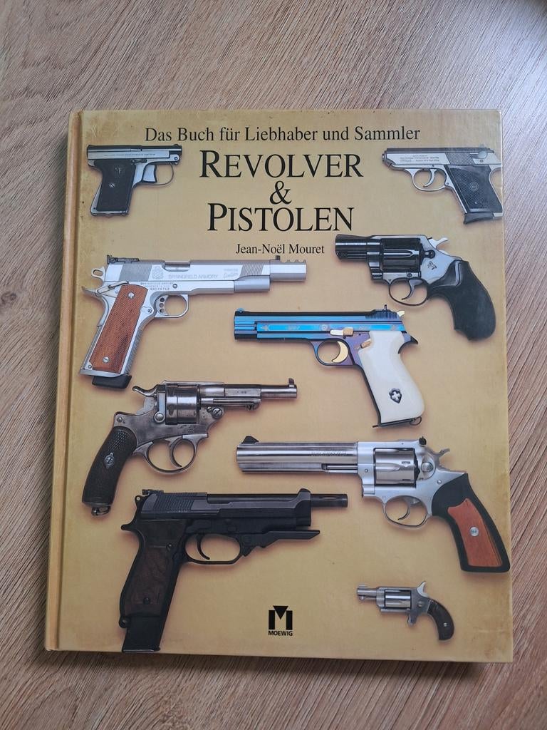 Revolver & Pistolen - Duitstalig boek, Ophalen of Verzenden, Gelezen, Jean-Noël Mouret