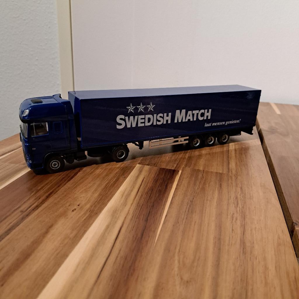 DAF XF + SPIEGELS & GESLOTEN TRAILER NIEUW + DOOS ., Verzenden, Nieuw, Bus of Vrachtwagen, Lion Toys