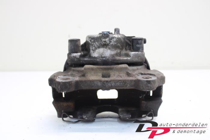 Remklauw (Tang) rechts-voor van een Opel Vectra, Gebruikt, -, -, Opel