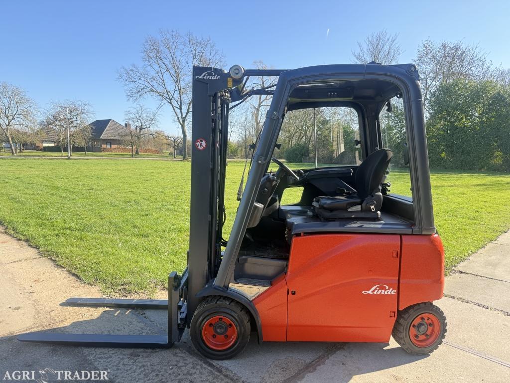 Linde 1800KG elektrisch triplex freelift Sideshift, Info@vanbeurdenheftrucks.nl, Linde, Heftruck, Ophalen of Verzenden