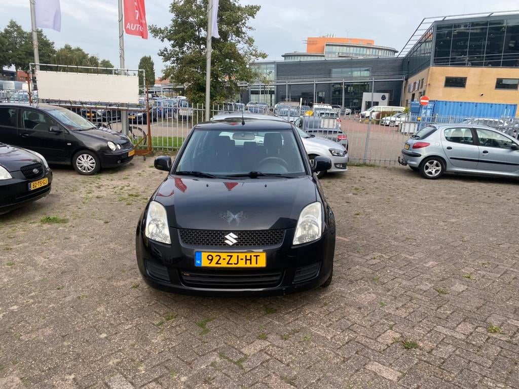 Suzuki Swift 1.3 Comfort,5 Deurs,5Zits,Airco,Elektrischpakke, Auto's, Voorwielaandrijving, Stof, Zwart, 400 kg