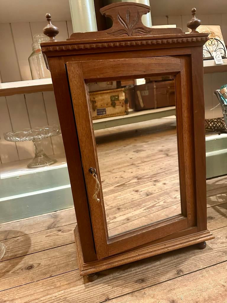 Houten kastje met spiegeldeur engelse stijl landelijk wonen, Ophalen