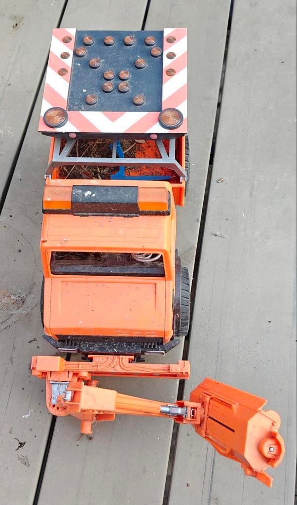 Bruder Unimog met kleepelbak en pijlbord, Ophalen of Verzenden, Gebruikt