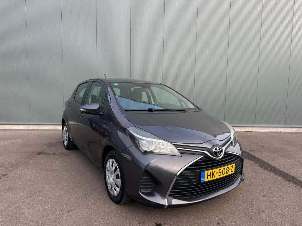 Toyota Yaris 1.3 VVT-i Aspiration CAMERA | ONDERHOUDSBOEKJE, Auto's, 1025 kg, 40 €/maand, Euro 6, 4 cilinders
