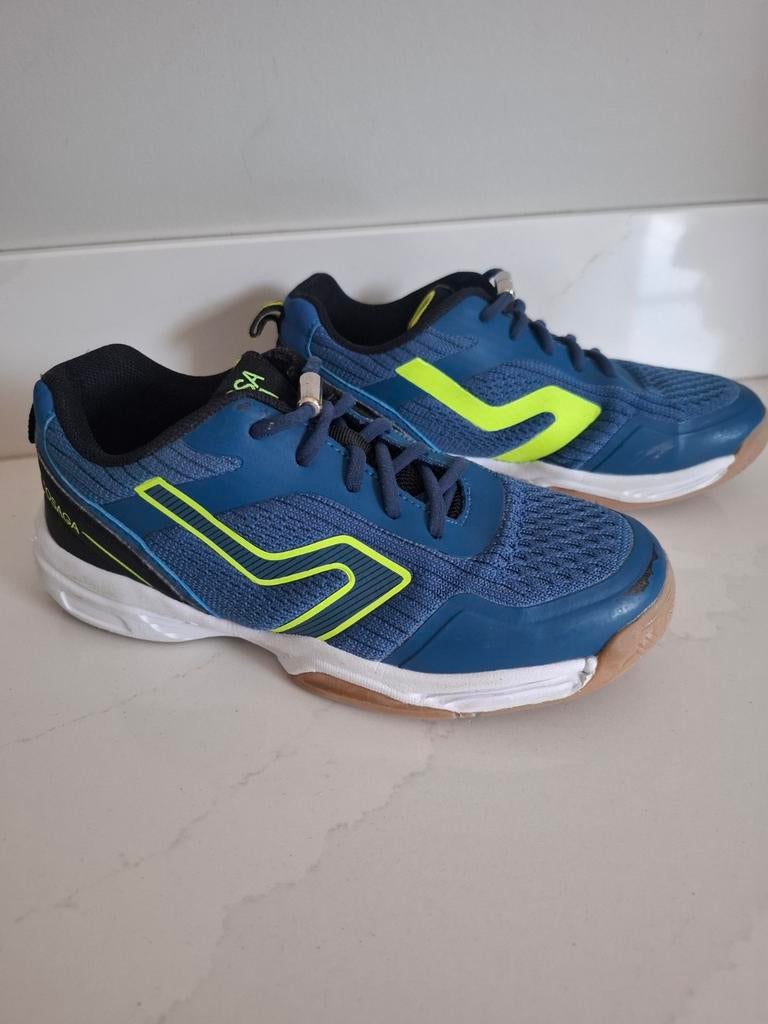 Zo goed als nieuw gymschoenen maat 33 Osaga, Kinderen en Baby's, Kinderkleding | Schoenen en Sokken, Osaga, Ophalen of Verzenden