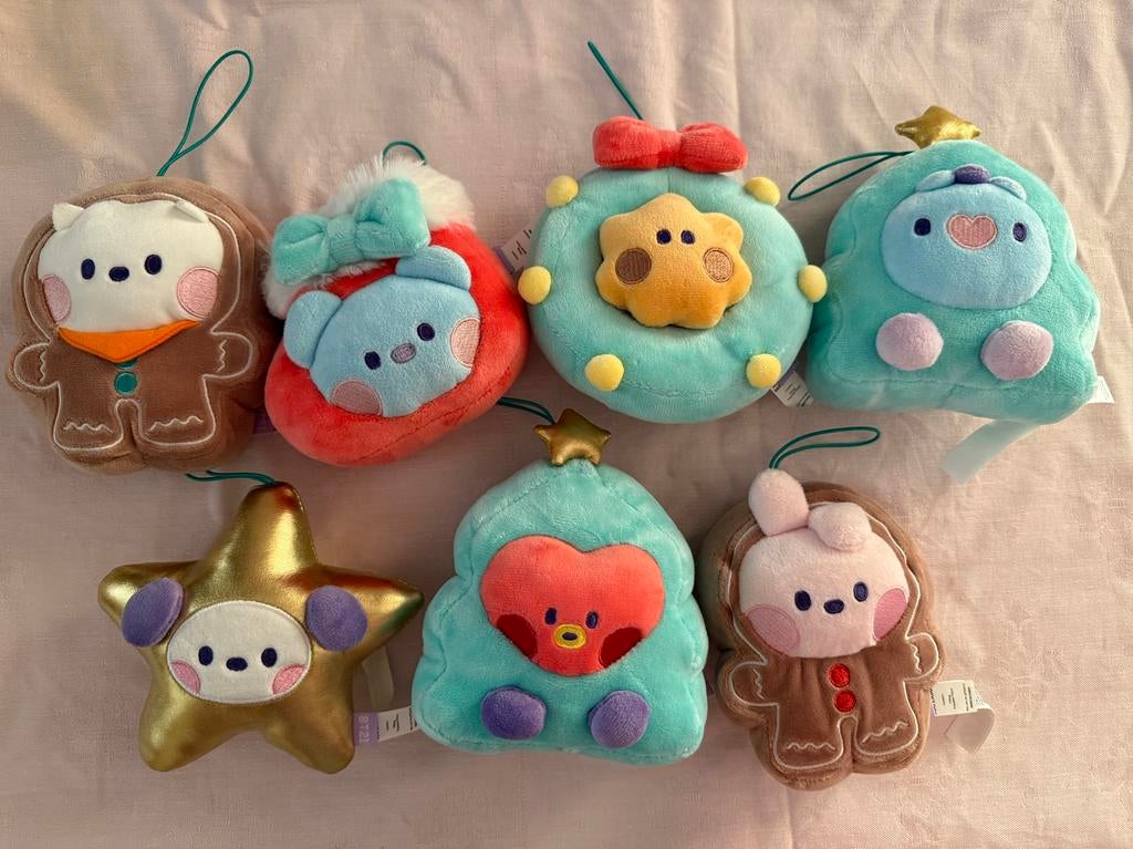 BTS BT21 kerst christmas plushie keychain sleutelhanger, Ophalen of Verzenden, Zo goed als nieuw, Gebruiksvoorwerp