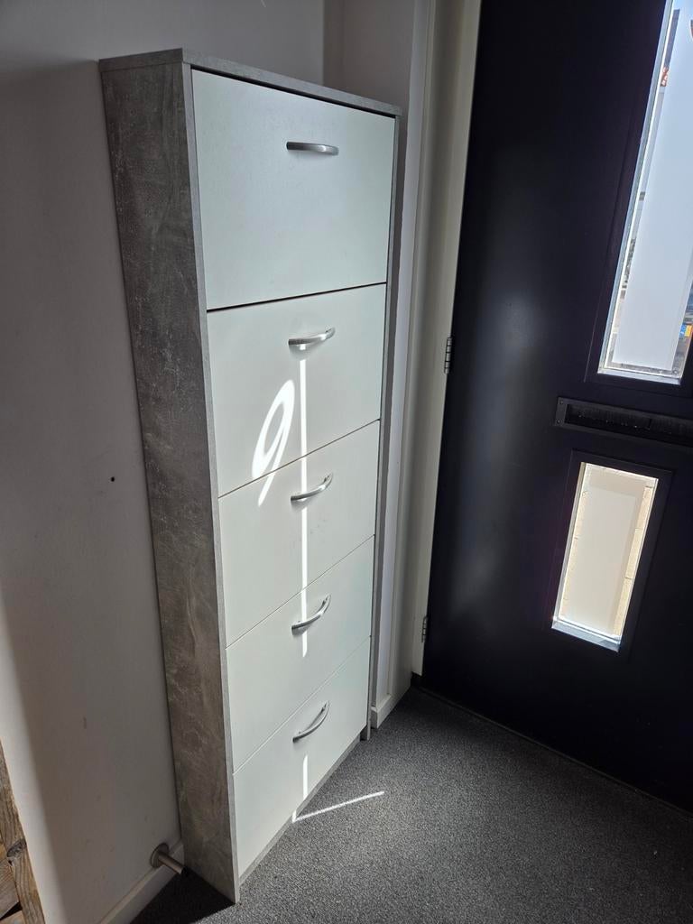 Schoenenkast Leen Bakker 168 x 58 x 17, Ophalen, Gebruikt