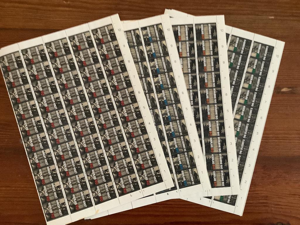 Verzet en Bevrijding NVPH 1329/32 in complete vellen, Postzegels en Munten, Ophalen of Verzenden, Postfris