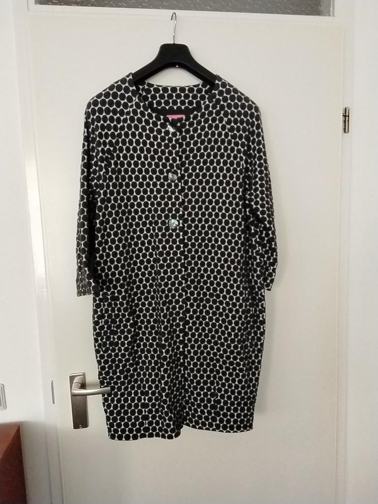 Jas/vest. Zwart /wit. Mt L. Kyra & Ko., Ophalen, Gedragen, Zwart