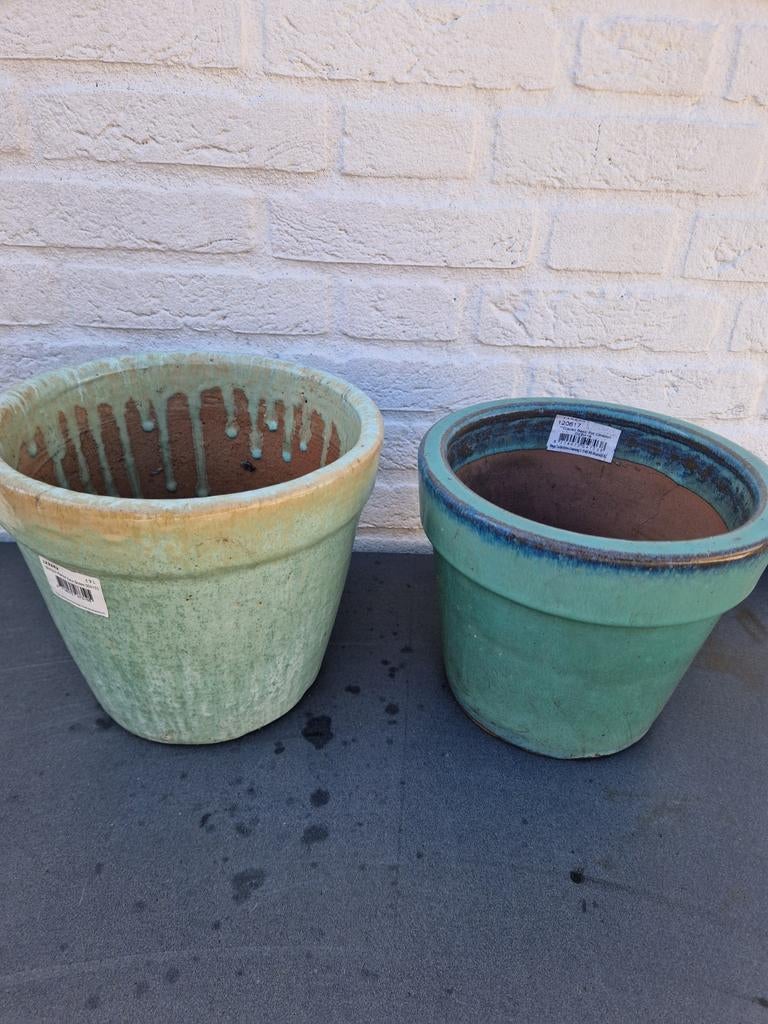 2 buitenpotten/ bloempotten turquoise, Ophalen, Rond, Zo goed als nieuw, Minder dan 40 cm