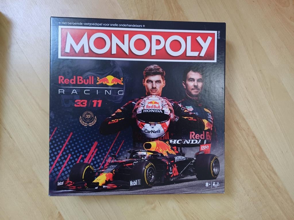Monopoly Red Bull Racing F1 Max Verstappen editie, Vijf spelers of meer, Ophalen of Verzenden, Zo goed als nieuw, Winning Moves