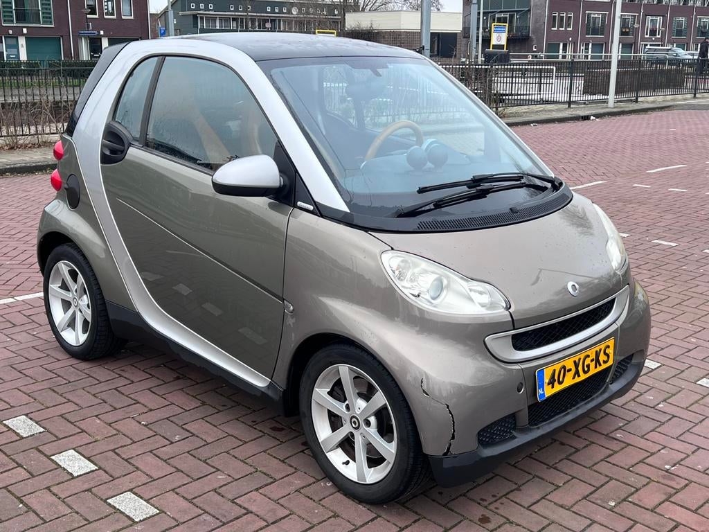 Smart ForTwo 1.0 LIMITED | LEER | AIRCO | BRABUS STUUR |, Auto's, Smart, Particulier, ForTwo, ABS, Airbags, Airconditioning, Bluetooth