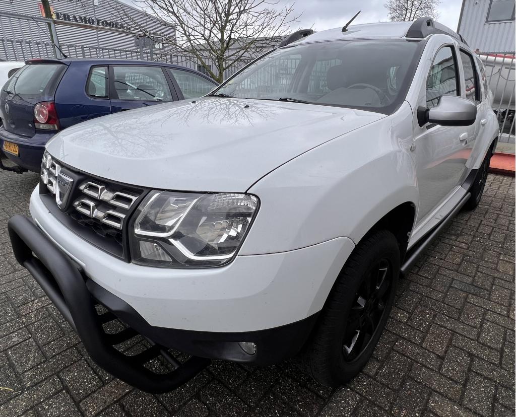 Dacia Duster Bullbar Pushbar Zwart, Niet ingevuld, Niet ingevuld, Niet ingevuld