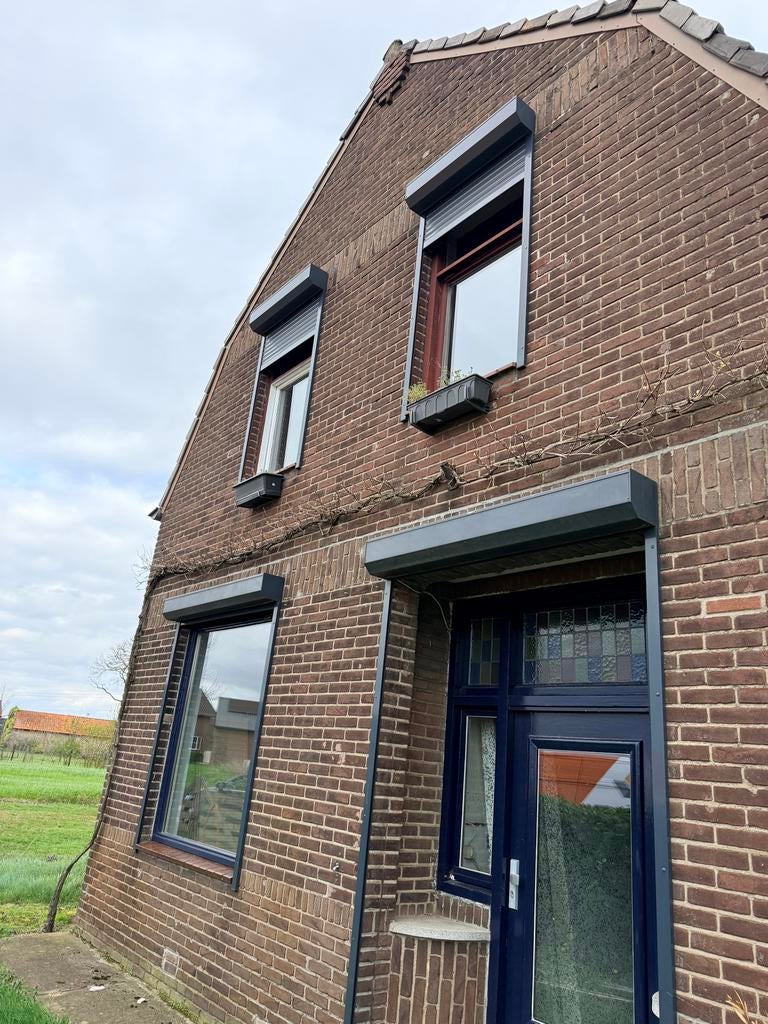 5 mooie nette rolluiken antraciet, Doe-het-zelf en Verbouw, Rolluiken, Gebruikt, 200 cm of meer, 150 tot 200 cm, Overige kleuren