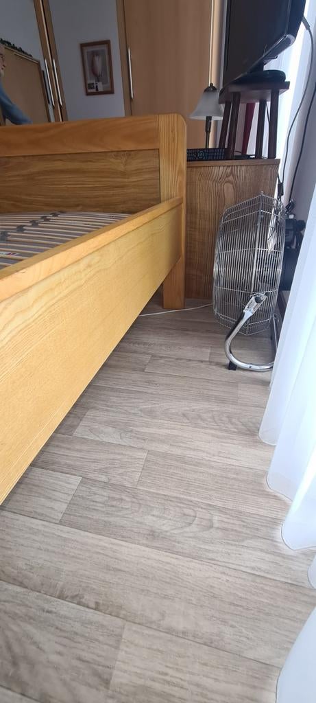 1 persoons bed inclusief electrische lattenbodem. 90200, Huis en Inrichting, Slaapkamer | Bedden, Ophalen, Verstelbaar, 90 cm