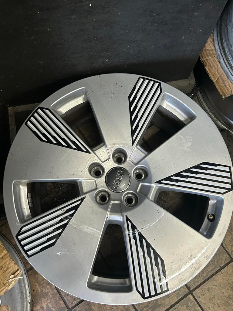 Audi e-tron velgen 19 inch - Nette staat, Ophalen, Gebruikt, 19 inch, Velg(en)