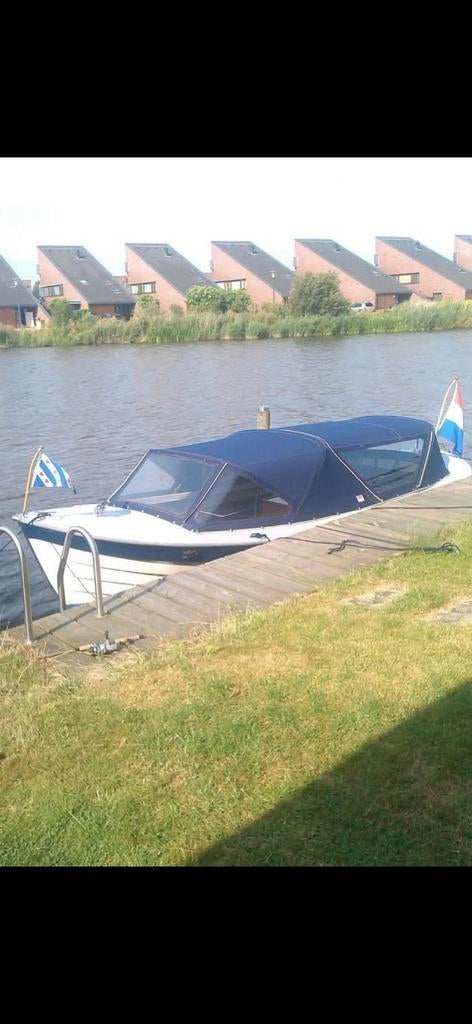 Mooie overnaadse sloep, Spitsgatter., Ophalen, 10 tot 30 pk, Diesel, Polyester