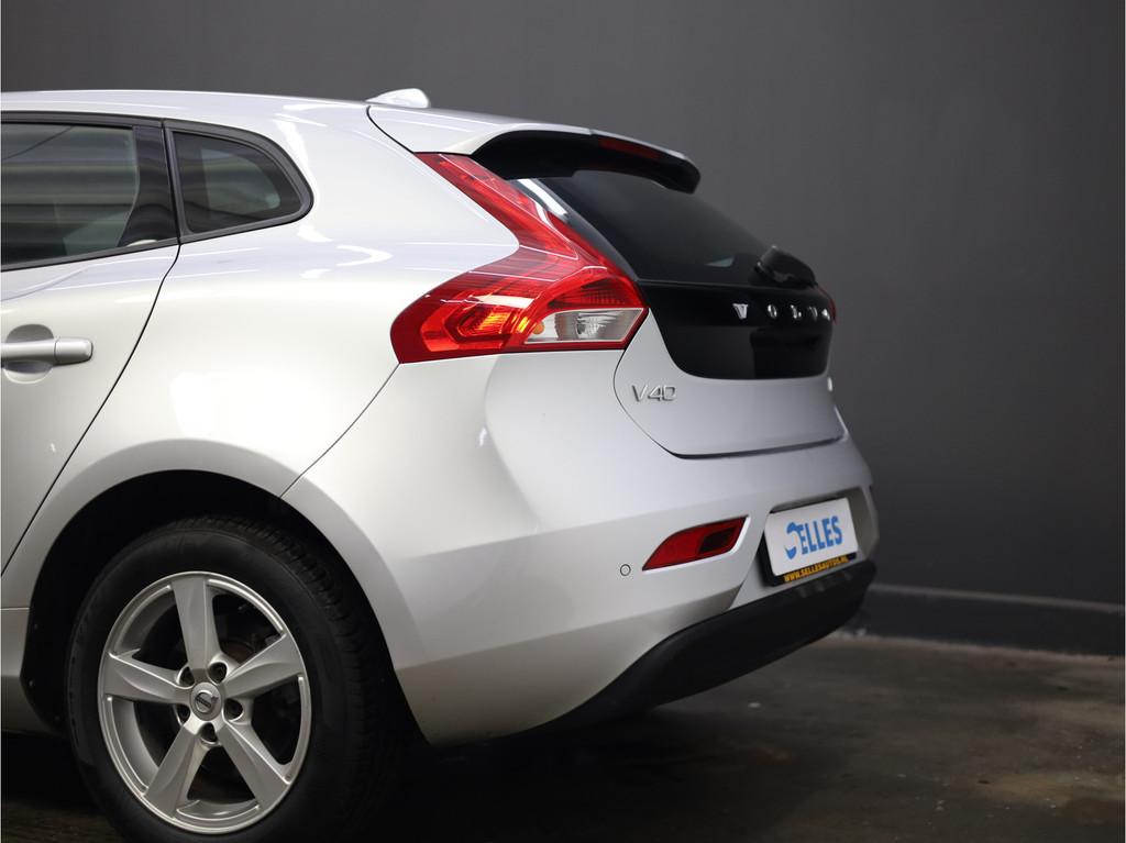 Volvo V40 2.0 D2 | Navigatie | Automaat | (bj 2017), Auto's, Volvo, Stof, 4 cilinders, 1353 kg, Bedrijf