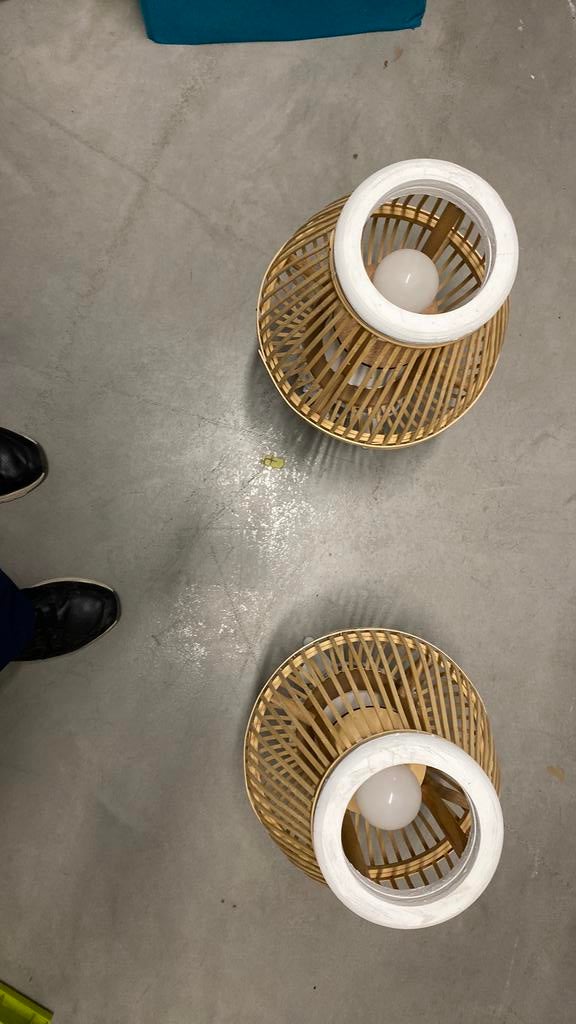 2x lamp hout met wit, Huis en Inrichting, Lampen | Spots, Ophalen, Zo goed als nieuw