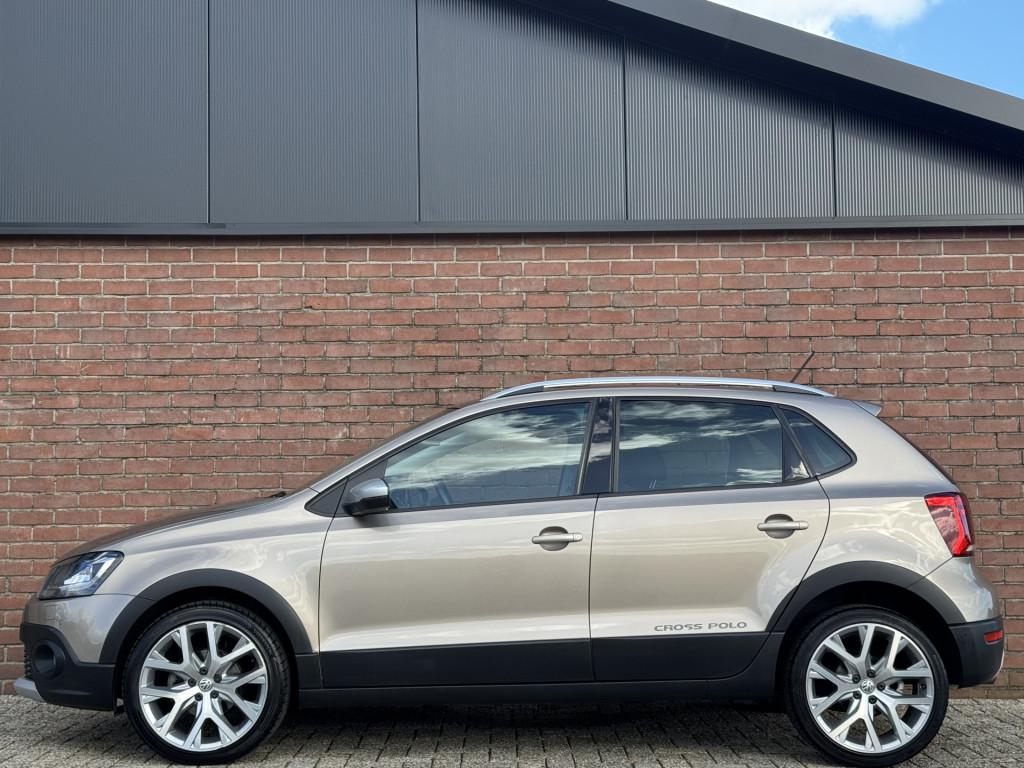 Volkswagen Polo 1.2 TSI CROSS | NL-AUTO! | NAVI! | CLIMA!, Stof, 4 cilinders, Beige, Origineel Nederlands
