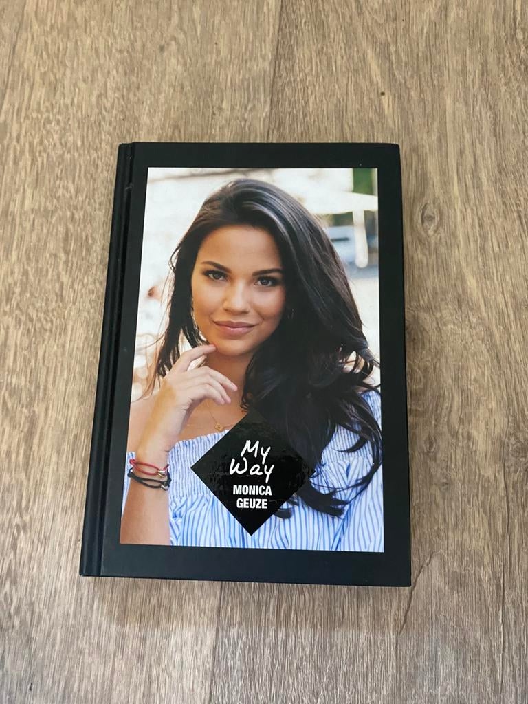 Monica Geuze - My way, Boeken, Ophalen of Verzenden, Zo goed als nieuw, Mode algemeen, Monica Geuze