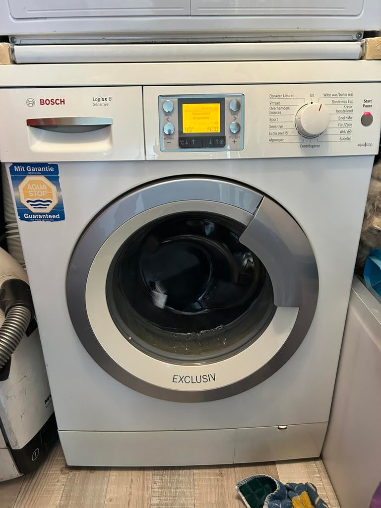 Bosch wasmachine, Ophalen, Zo goed als nieuw, 1200 tot 1600 toeren